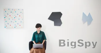 View More Artsy Ads On BigSpy