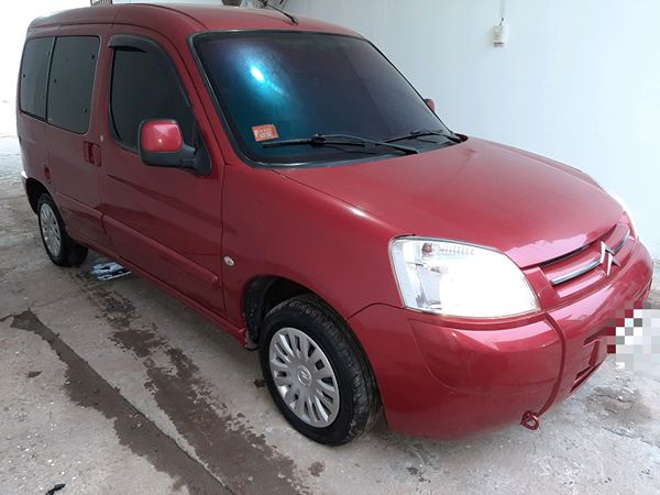 get_the_best_Citroen Berlingo_ad