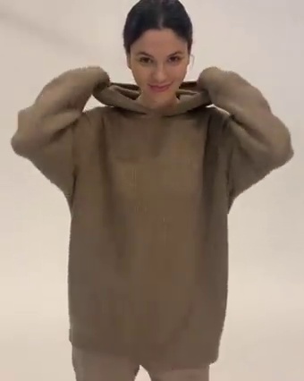get_the_best_Cashmere Sweater_ad