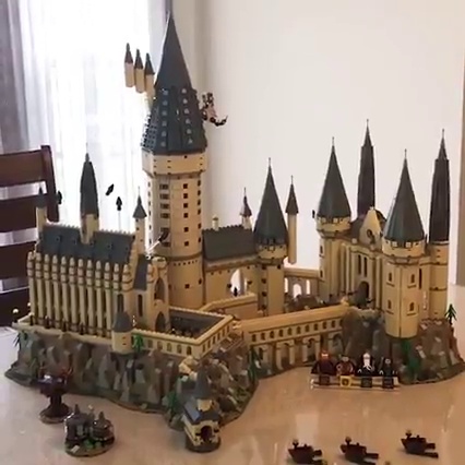 get_the_best_Hogwarts Castle_ad