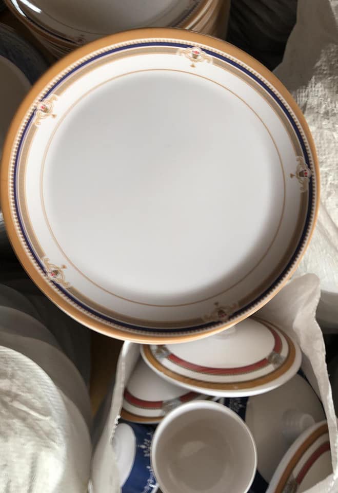 get_the_best_Crockery_ad